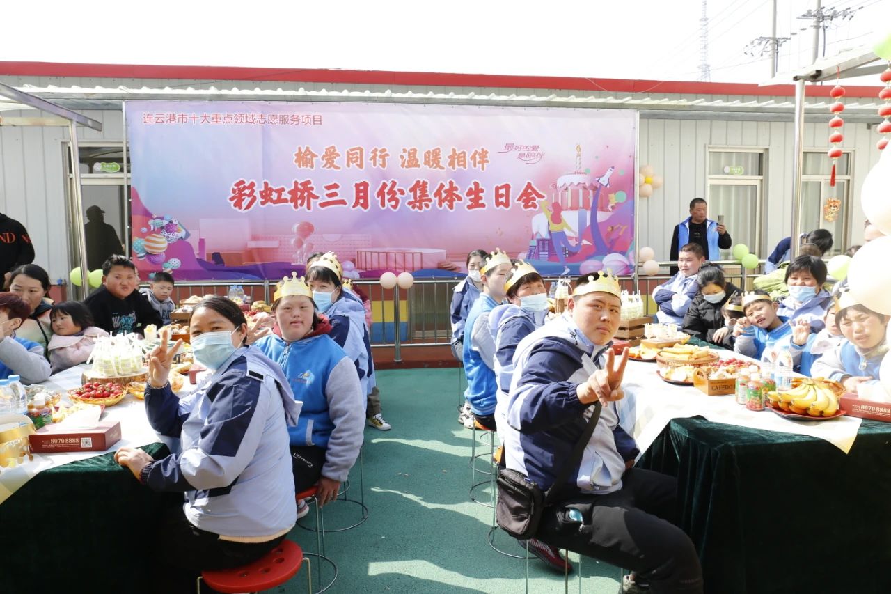 图为连云港日间照料彩虹桥残疾人之家-活动